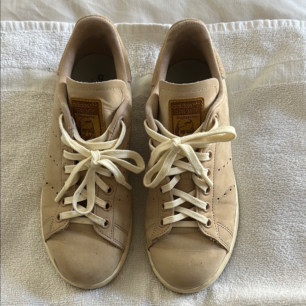 Adidas Women’s Beige Sneakers